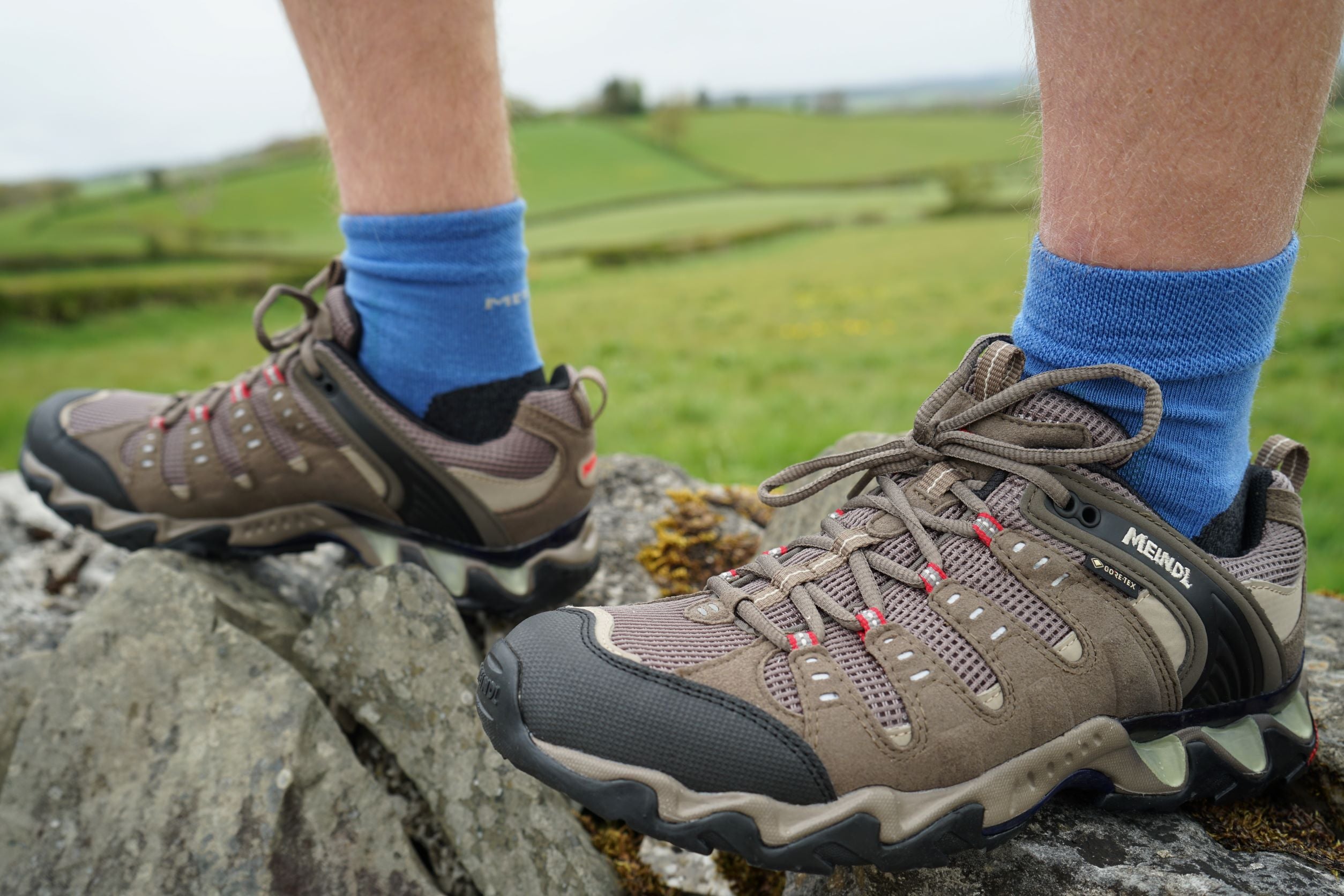 Mens low hiking outlet shoes